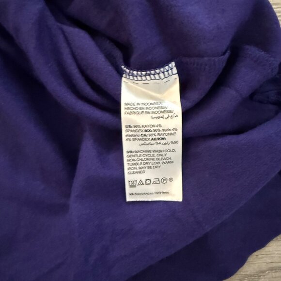 Chicos Zenergy Tunic Top Purple Cozy Brushed Fleece Cowl Neck Size 1 US Medium - Picture 7 of 11